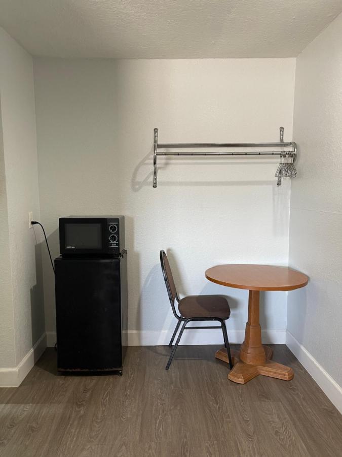 Western Inn West Columbia Ngoại thất bức ảnh